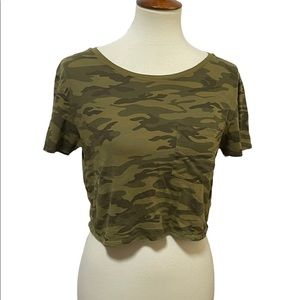 Forever 21 * Medium Crop Top * Distressed * Pocket *